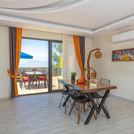 Daire Nilo - Kalkan'da 2+1 Muhafazakar Tatil Villası *