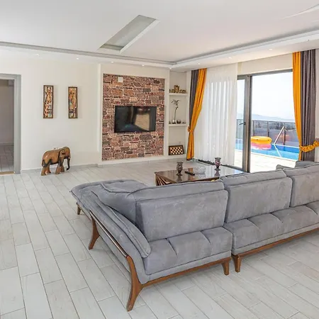 Daire Nilo - Kalkan'da 2+1 Muhafazakar Tatil Villası